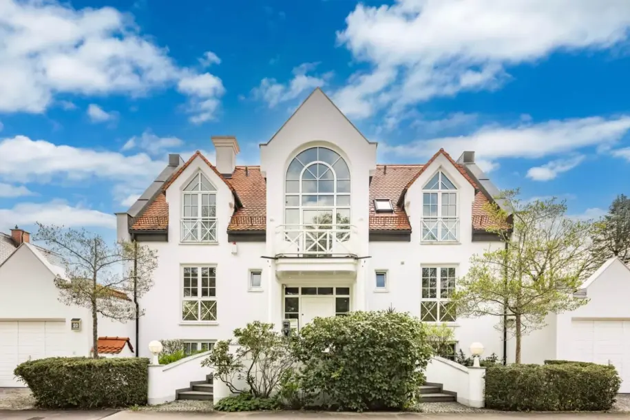 Exclusive villa with stunning wellness area and sunny garden Munich, BA, 81827 Germany-2