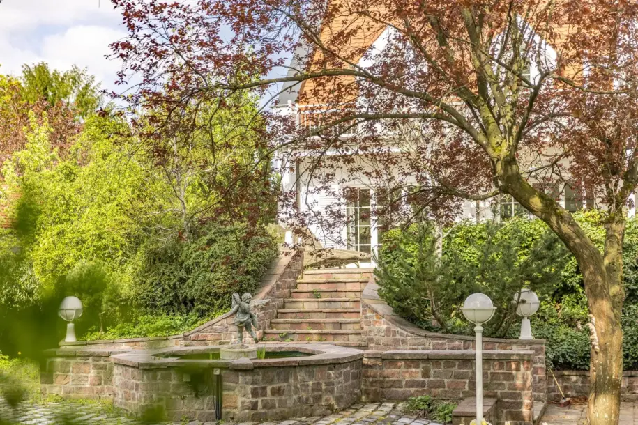 Exclusive villa with stunning wellness area and sunny garden Munich, BA, 81827 Germany-3