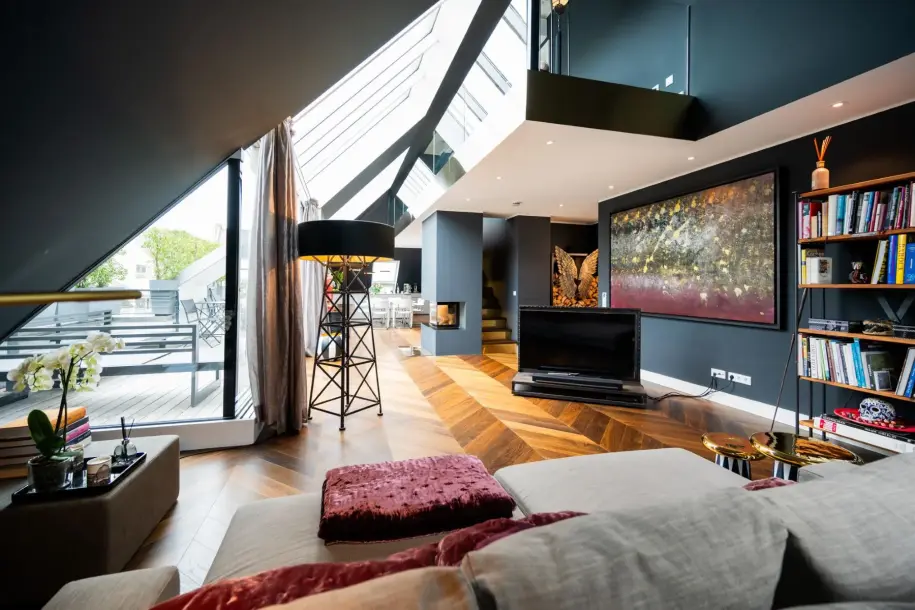 Modern penthouse in the Glockenbach district-1