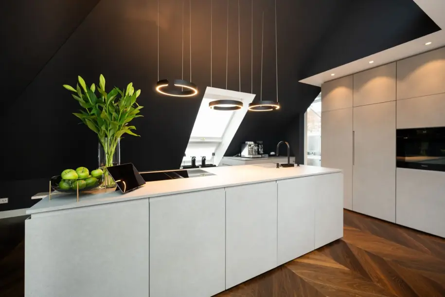 Modern penthouse in the Glockenbach district-7