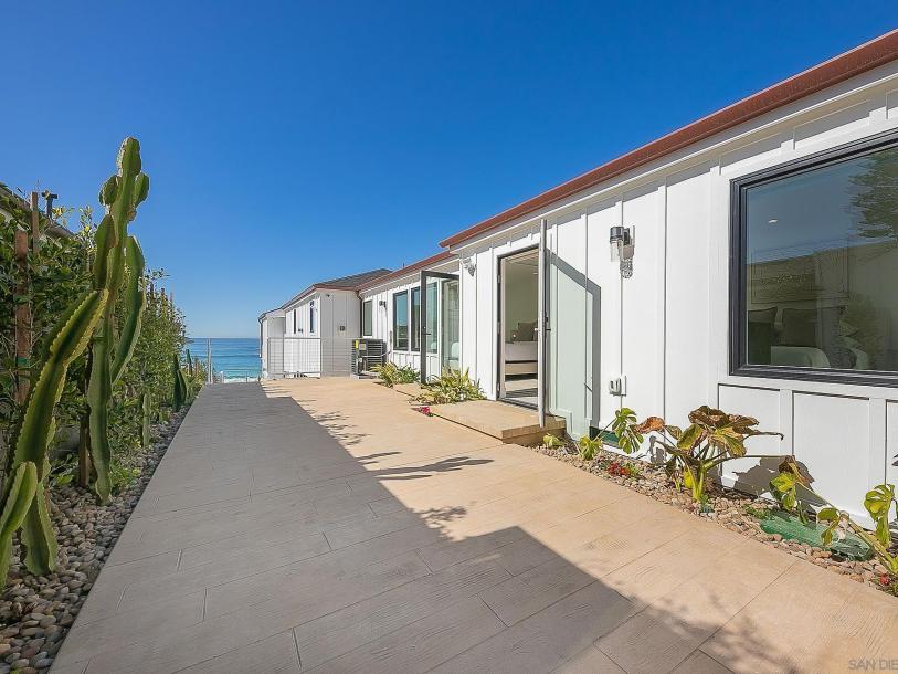 303 Sea Ln, La Jolla, CA 92037-11