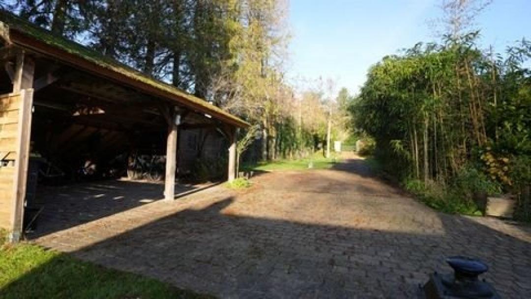 Paris, Île-de-France, Address available on request-11