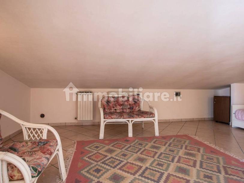 Detached house via Amipsia, Casal Palocco, Rome-51