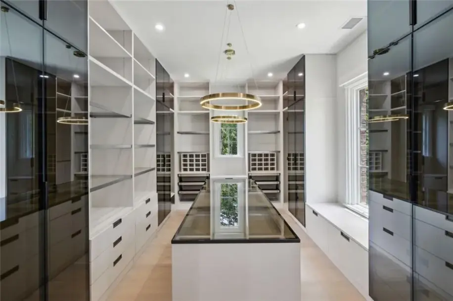 4725 Northside Dr-30