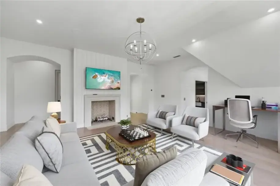 4725 Northside Dr-31