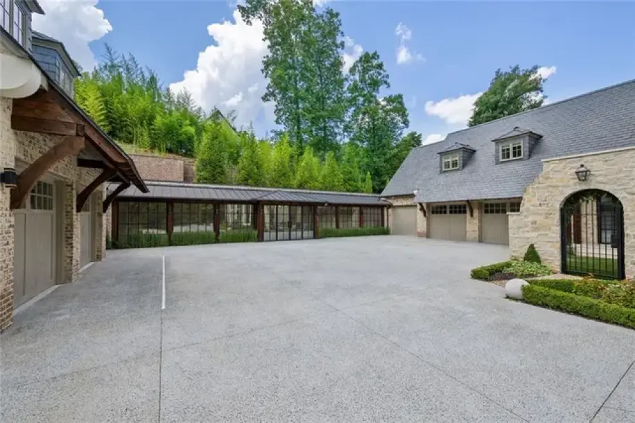 4725 Northside Dr-55