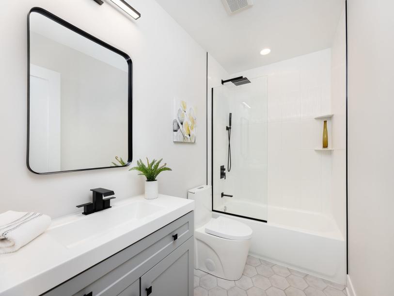 5028 Coyle Ave-10