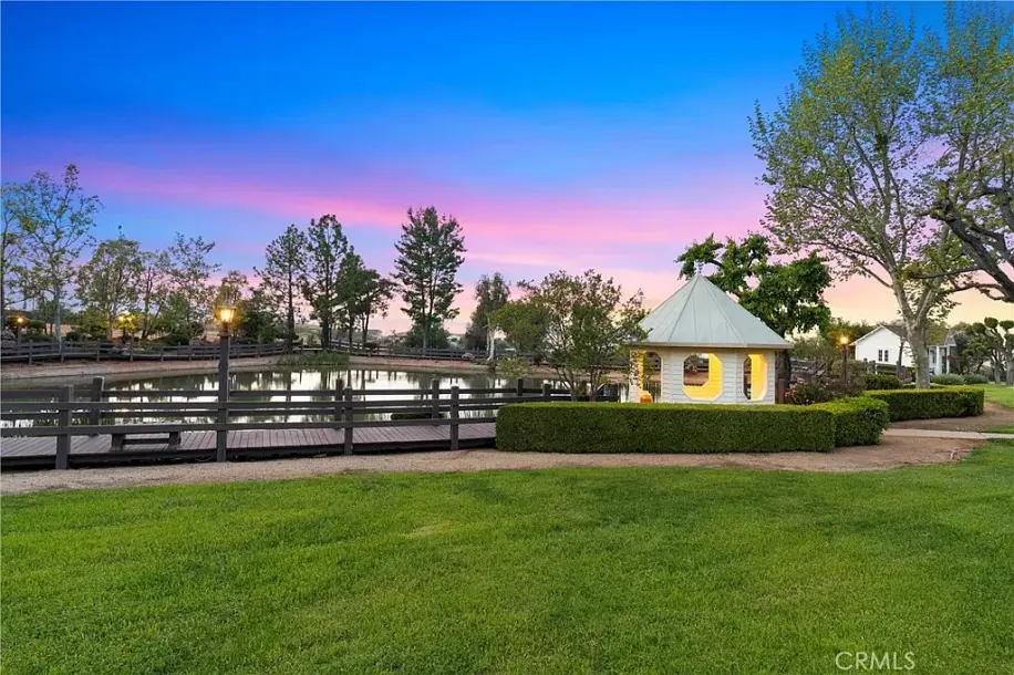 1331 Hidden Springs Dr, Corona, CA 92881-4