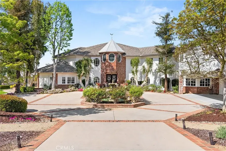 1331 Hidden Springs Dr, Corona, CA 92881-51