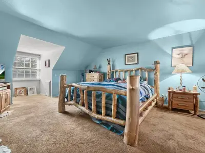 17438 Sunset View Dr