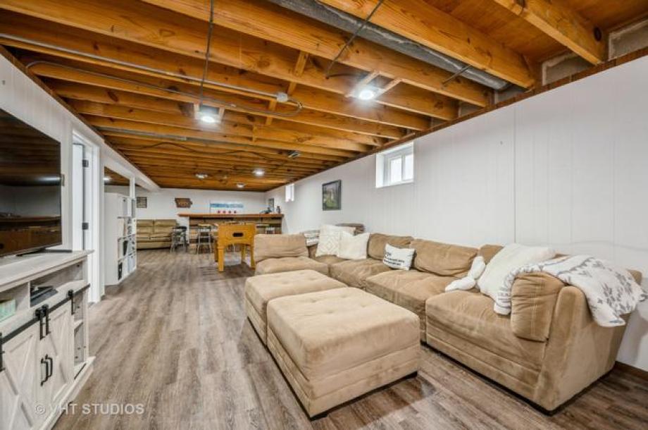6814 N Dowagiac Ave-18