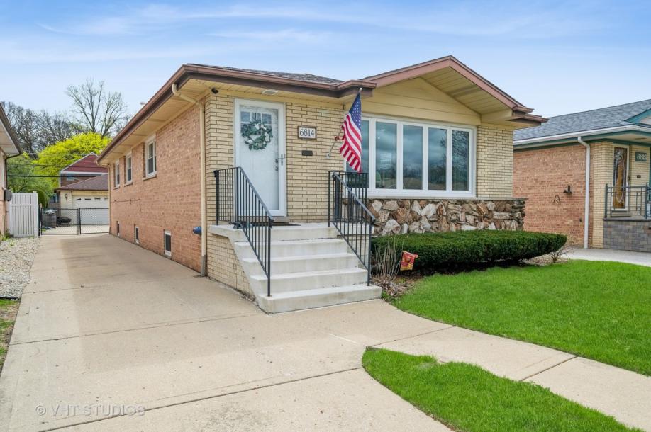 6814 N Dowagiac Ave-1
