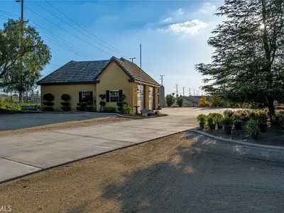 14787 Wood Rd