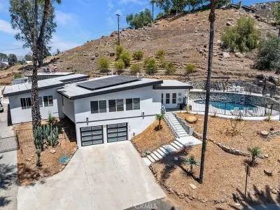 6128 Hawarden Dr