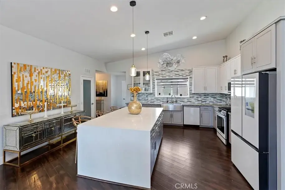 6128 Hawarden Dr-16