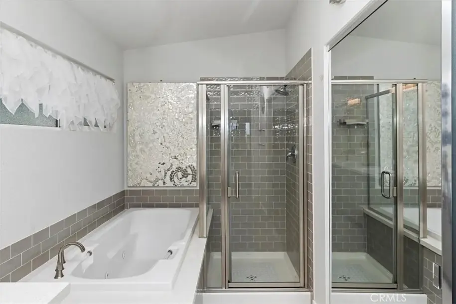 6128 Hawarden Dr-32