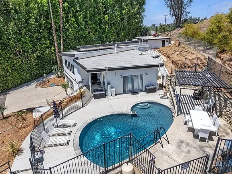 6128 Hawarden Dr-5