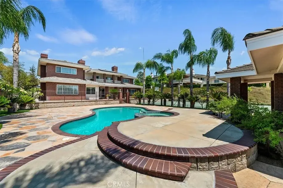 6975 Wyndham Hill Dr-60